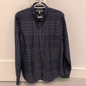 Men’s Medium Fitted Express dress shirt